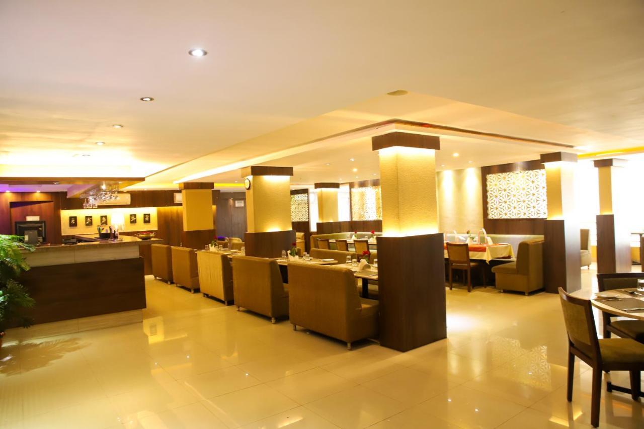 Boshan Hotels Mapusa Exterior foto